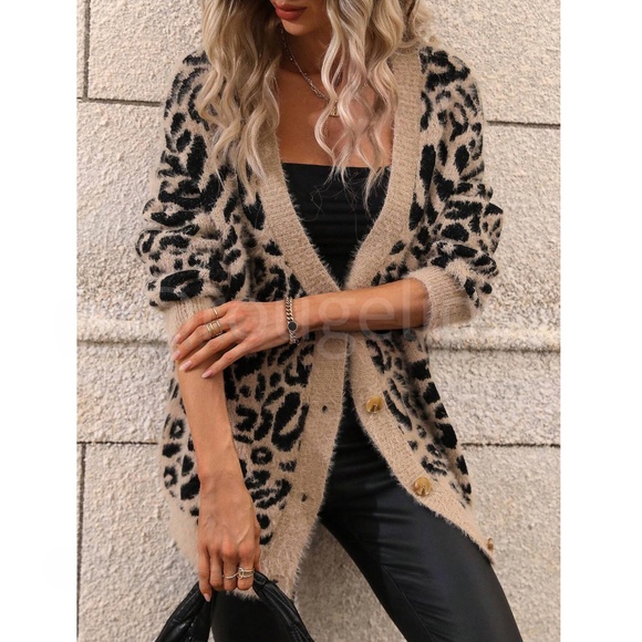 Cheetah, Animal, Leopard Fuzzy Cardigan, Button Front - Picture 6 of 7